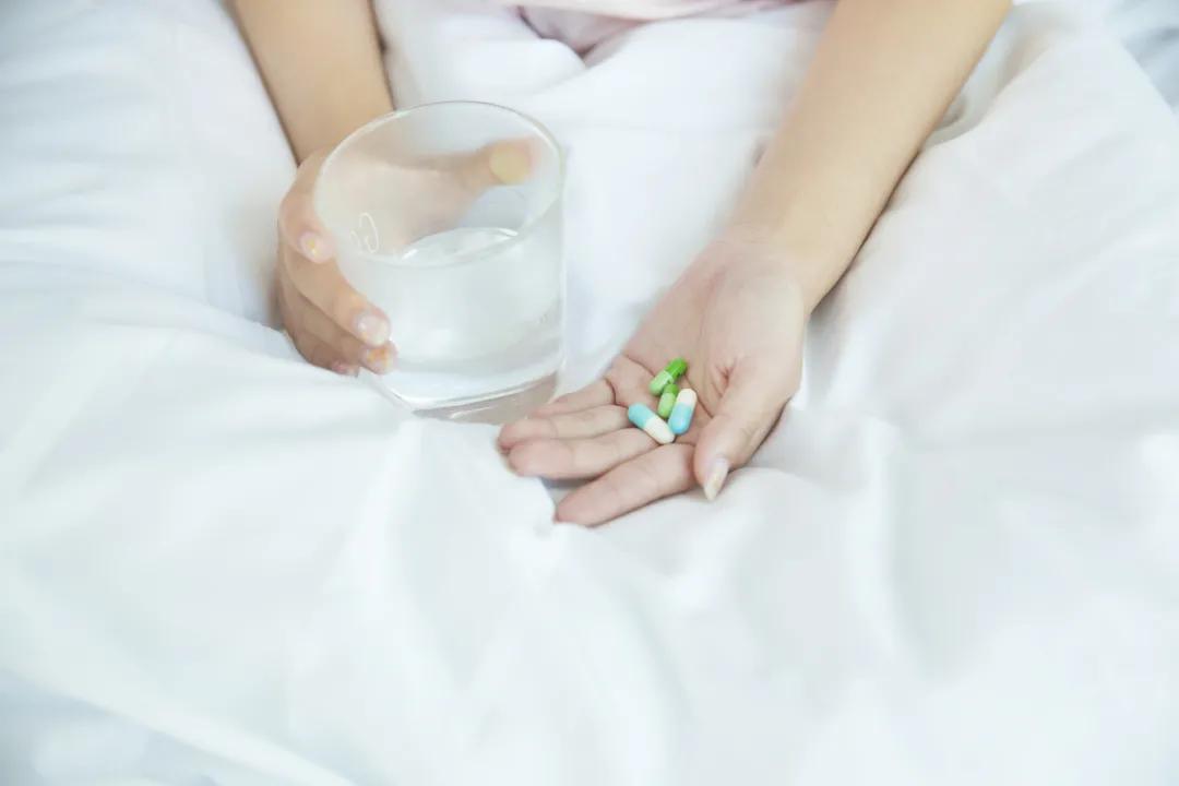 吃药一定要多喝水,吃药是不是要多喝水才好得快