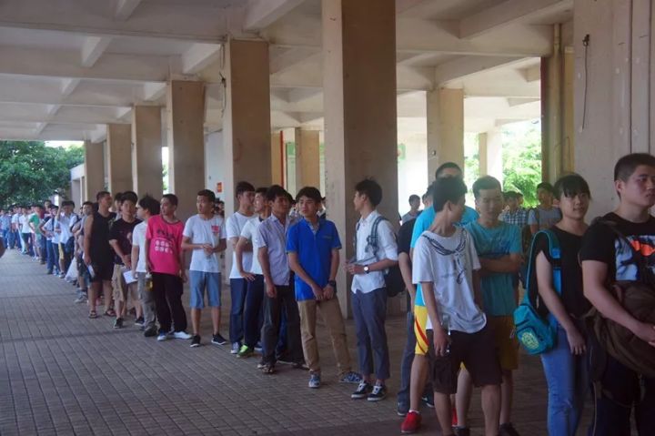 接到电话约面试,接到面试邀请等几天去合适