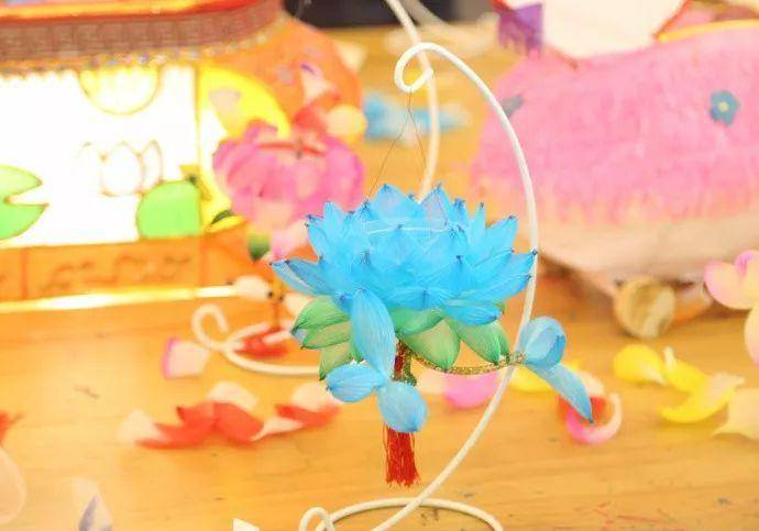 上海特产必买清单带回家过年 (过年有哪些特产可以带回家)