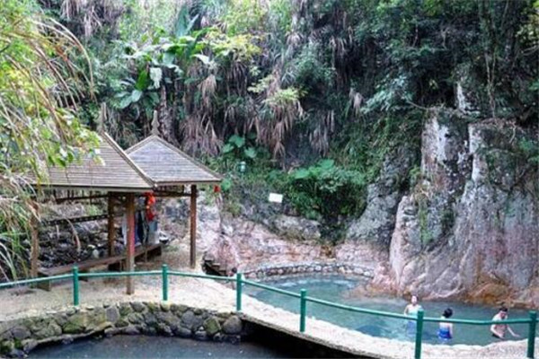 福建金汤湾温泉度假村,福建半月山温泉度假村