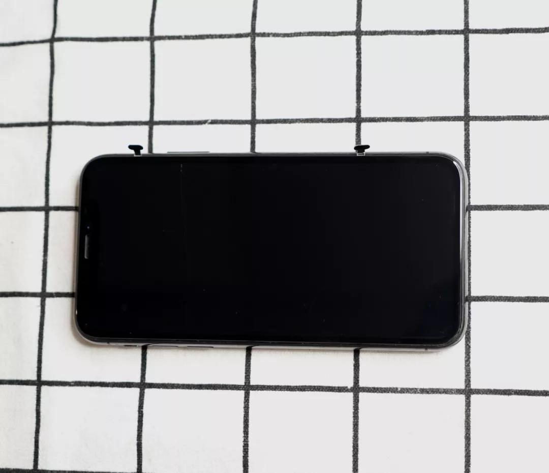 目前最适合吃鸡游戏手机,手机推荐吃鸡类手游