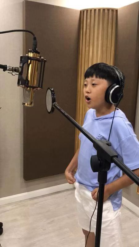 丑小鸭法国转身，白梨花中国绽放，星诺之星·童星浩洋亮晶晶