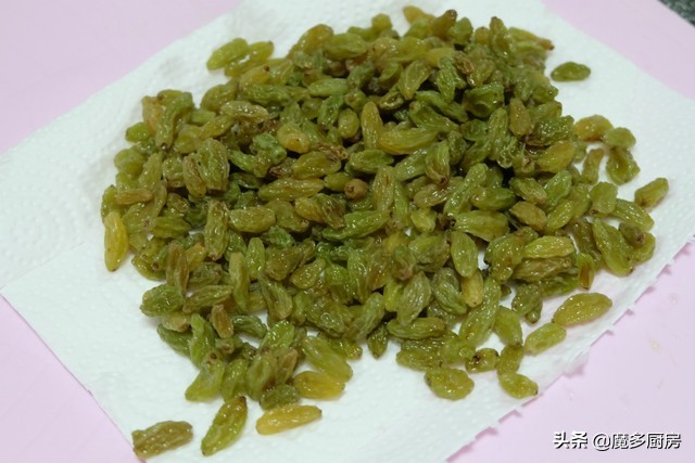 无糖无黄油面包怎么做才好吃,低糖低油面包做法