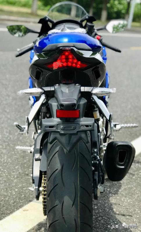 川崎zx-10r新款多少钱,川崎zx10r最强仿赛