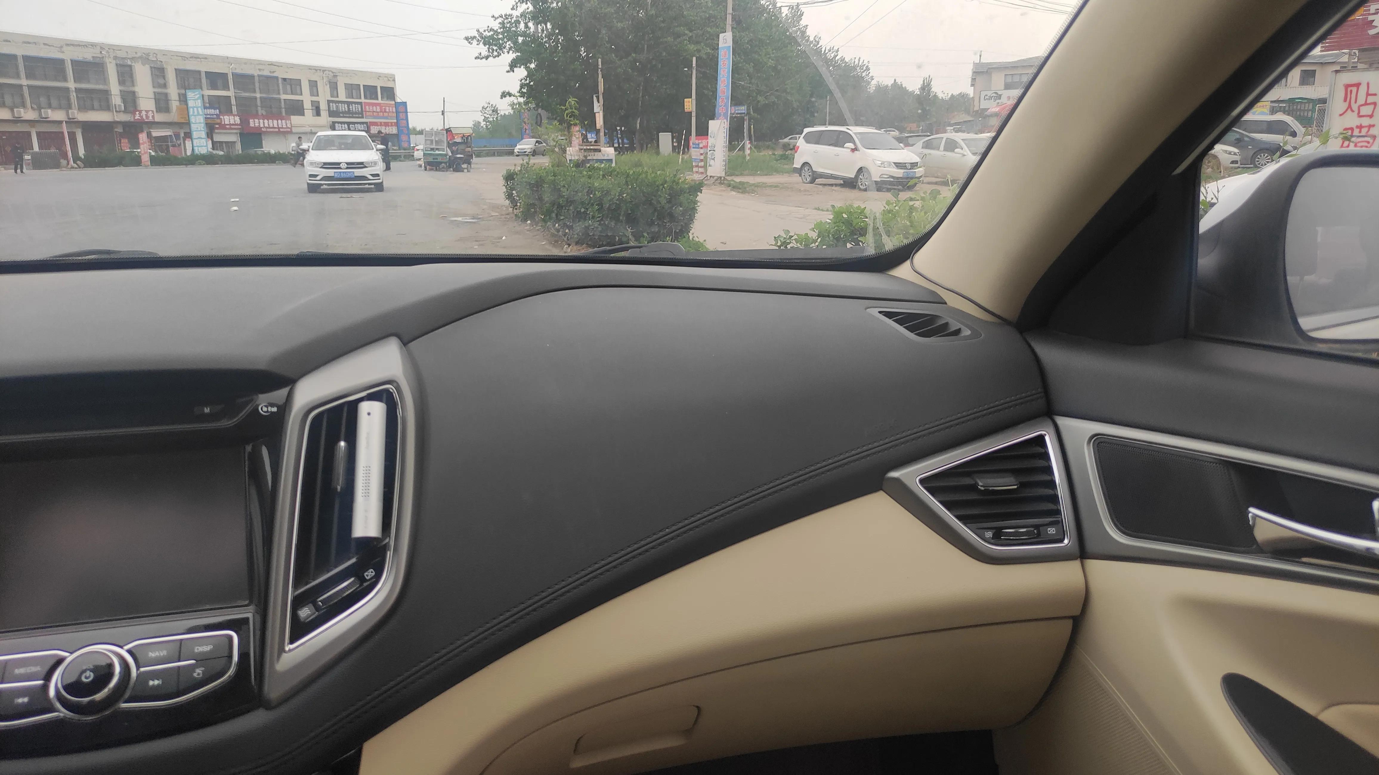 逸动豪华手动版,逸动手动豪华版白色