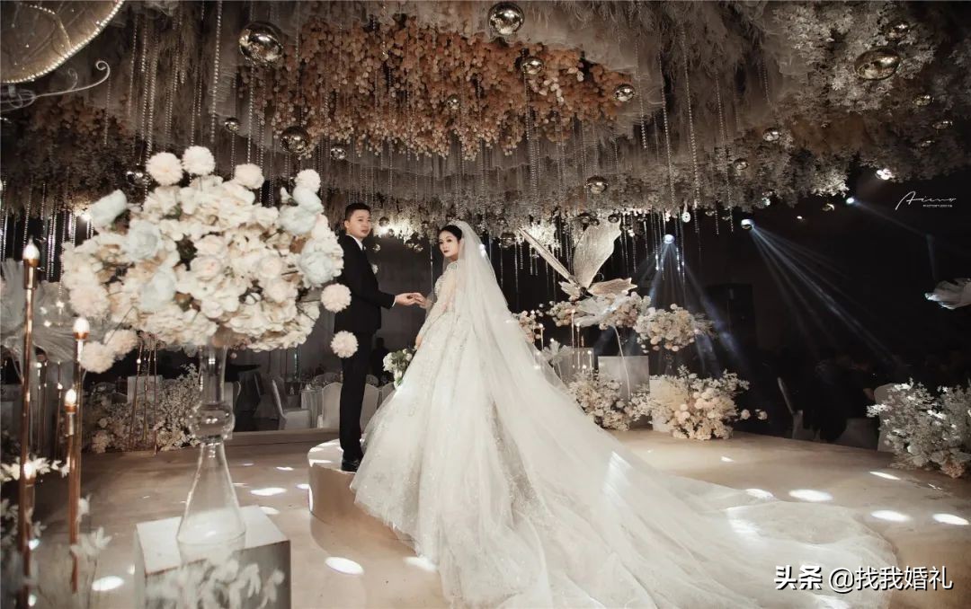 新鲜出炉!国庆千场案例优选,均价1W+爆款婚礼