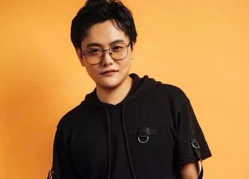 2019年抖音最火歌曲的歌词,抖音即将最火的三首歌词