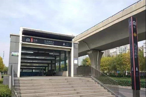 住在郑州高新区，在郑东新区上班是啥感受女孩：很疲惫