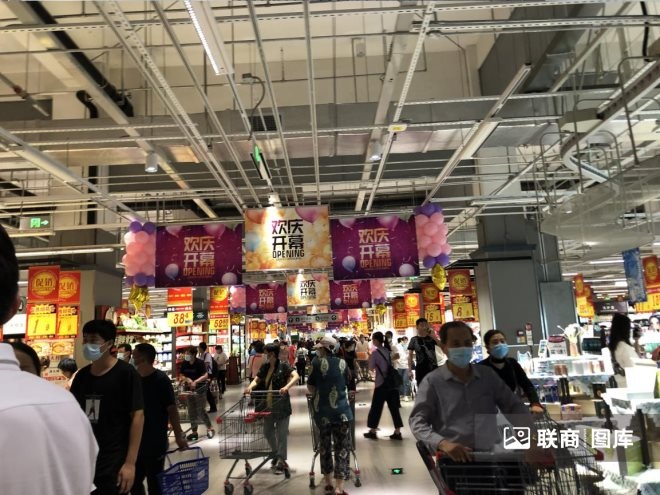 探访华北最大大润发：“商超一哥”的变与不变