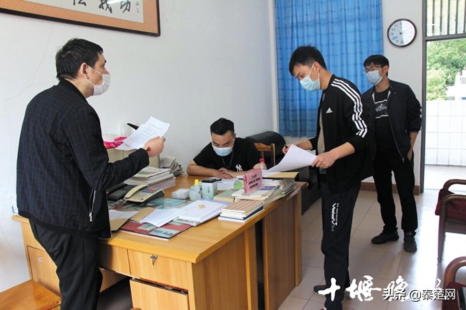 迎接高三学生复学十堰,湖北十堰复学
