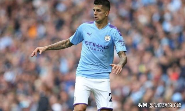 巴萨敲定一亿欧签曼城未来核心,今夏巴萨曼城互换边卫