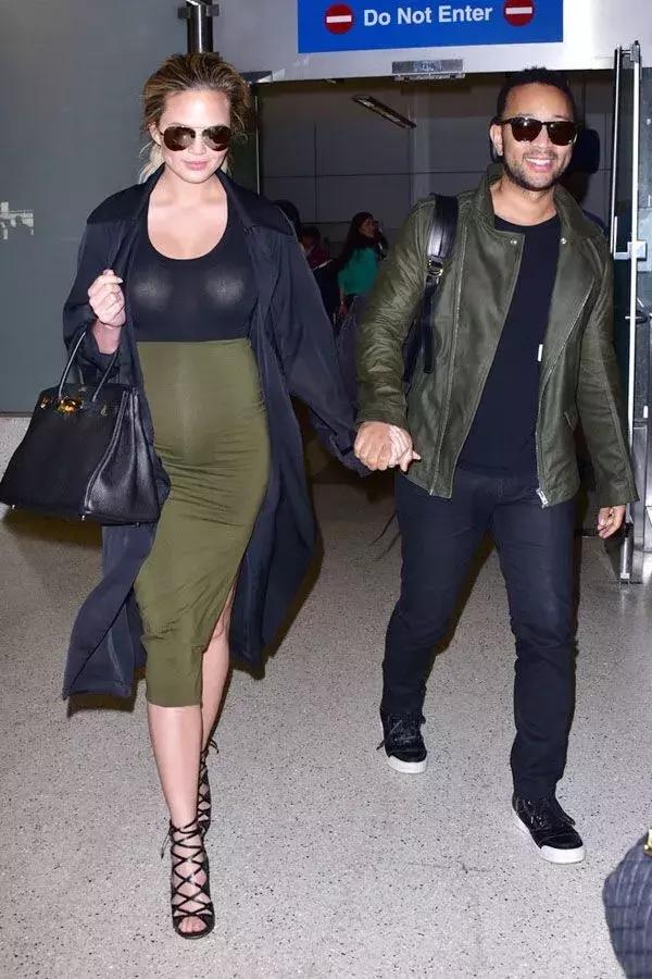 情侣装这样穿，才会让人过目不忘呀