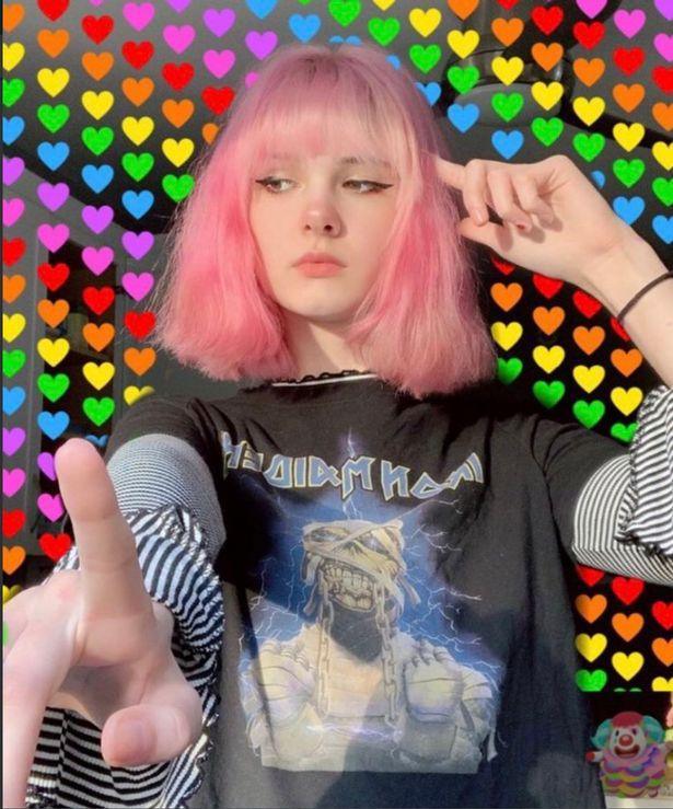 美国美少女网红被男友割喉,男友把惨状发布网上后自杀