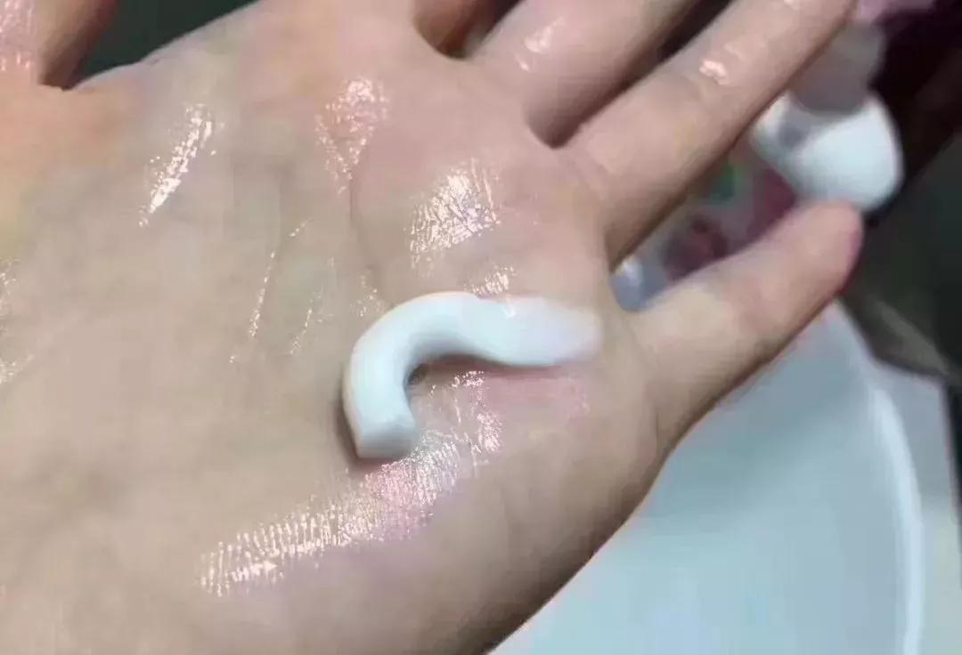 最新款香奈儿洗面奶测评,平价香奈儿的洗面奶怎么样