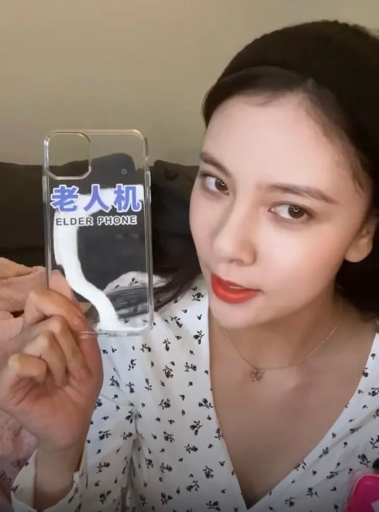 宋妍霏的潮流穿搭,宋妍霏一个被演技耽误的时尚博主