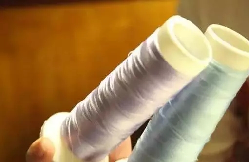 橄榄核雕手串如何打流苏视频,菩提手串有流苏和跑轮该怎么盘呀