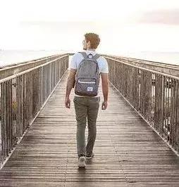 每天跑步5公里的老中医,每天站3小时马拉松