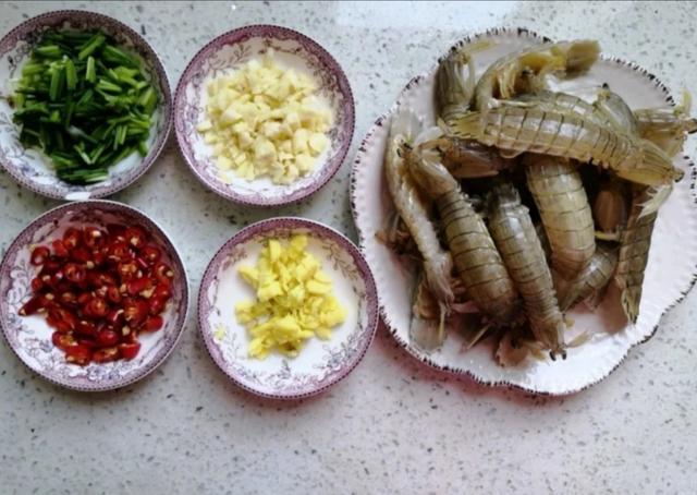 椒盐皮皮虾最简单的家常做法,椒盐皮皮虾最简单又最好吃的做法