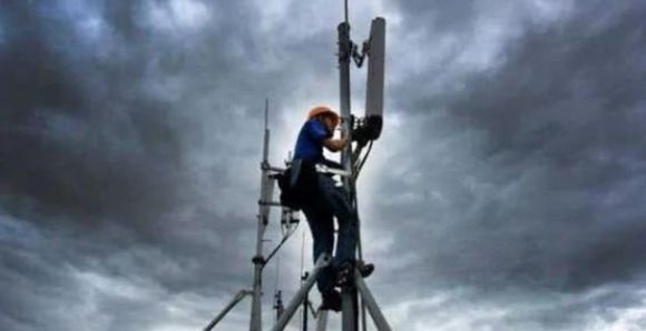 苹果手机wifi信号满格网速太慢,手机为什么信号满格网速却相当慢