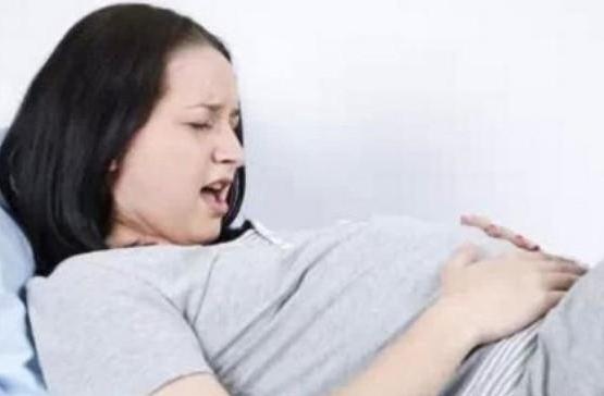 出现这4个症状要就医,怀孕2个月胎儿停止发育怎么回事