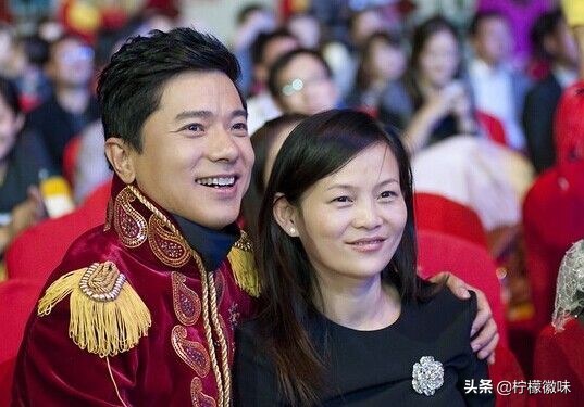 中国十大女富婆排名,全国第一名富婆是谁