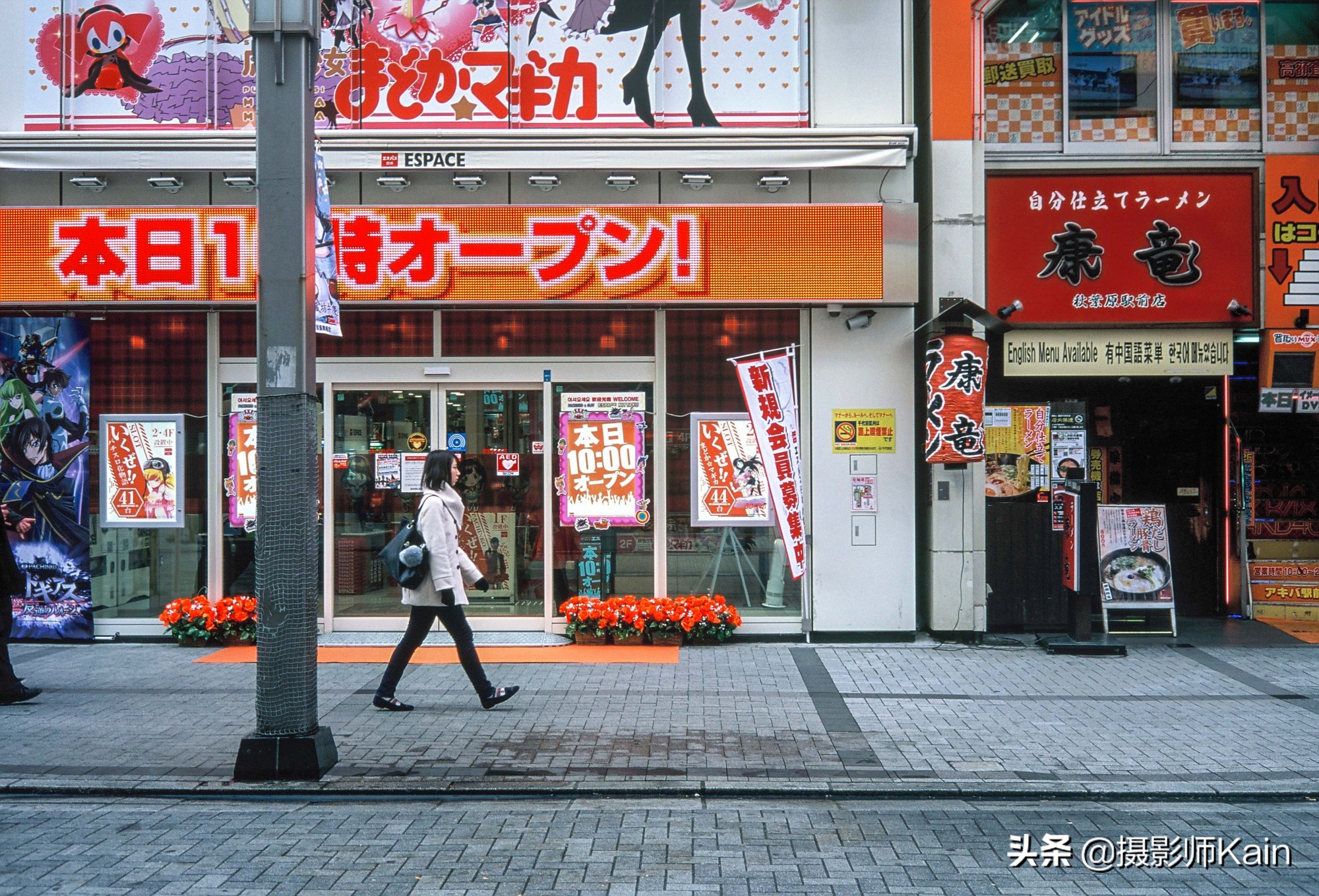 东京的一座电器市场,被称为通往二次元的入口,宅男心中的天堂