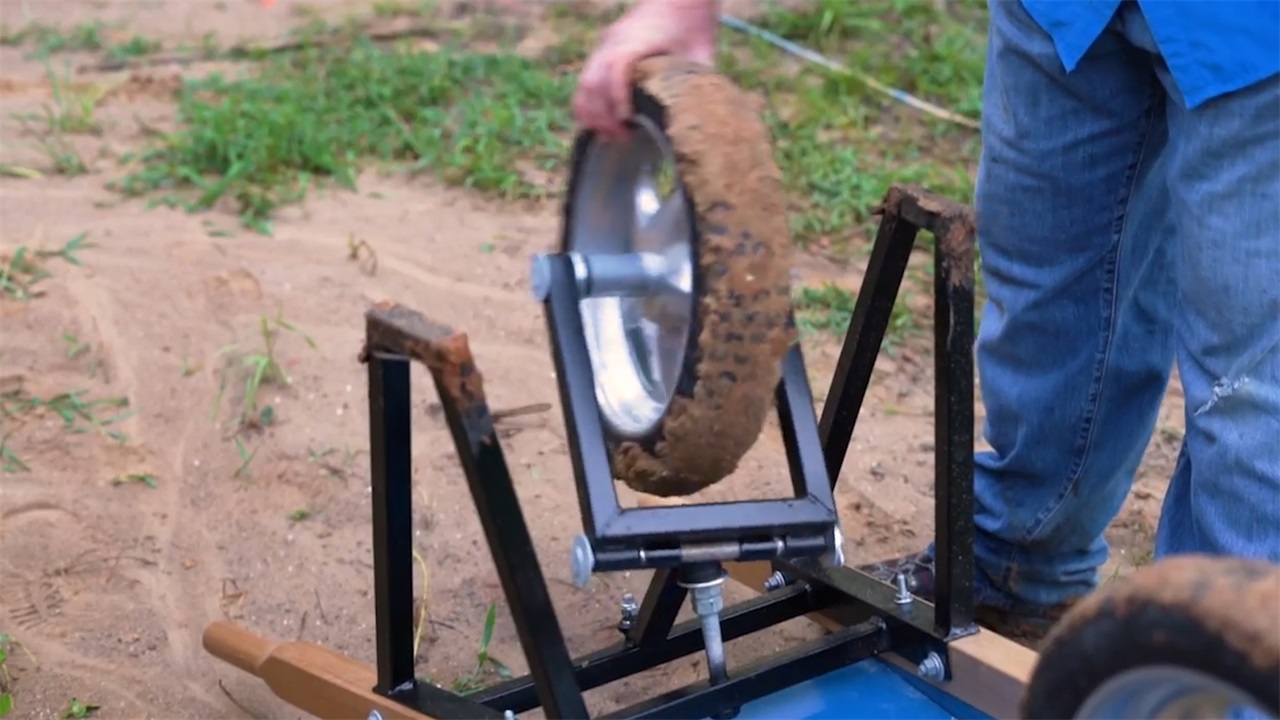 国外牛人发明推车视频,外国牛人发明新型小推车