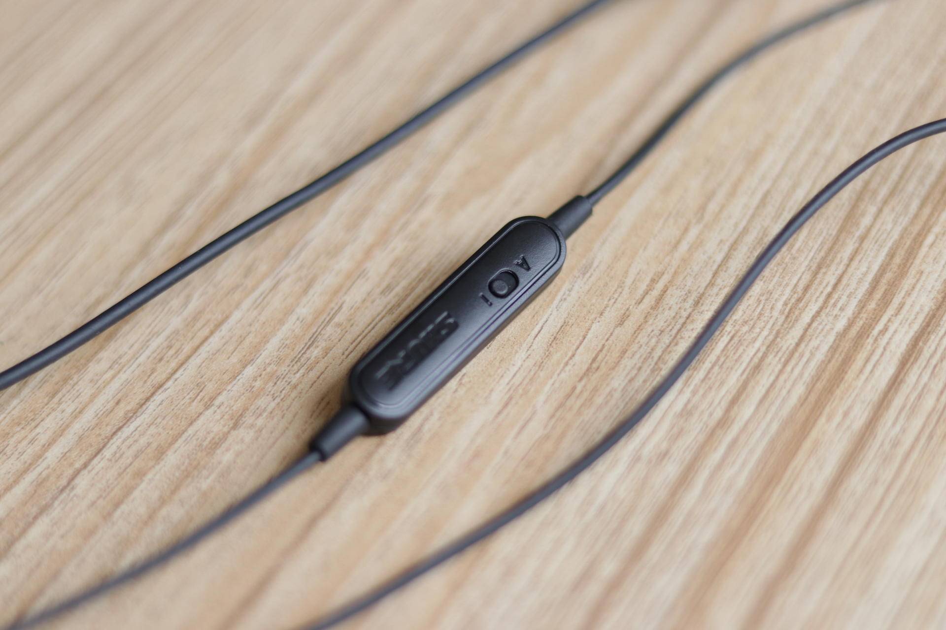 舒尔耳机试音,舒尔耳机佩戴舒服么