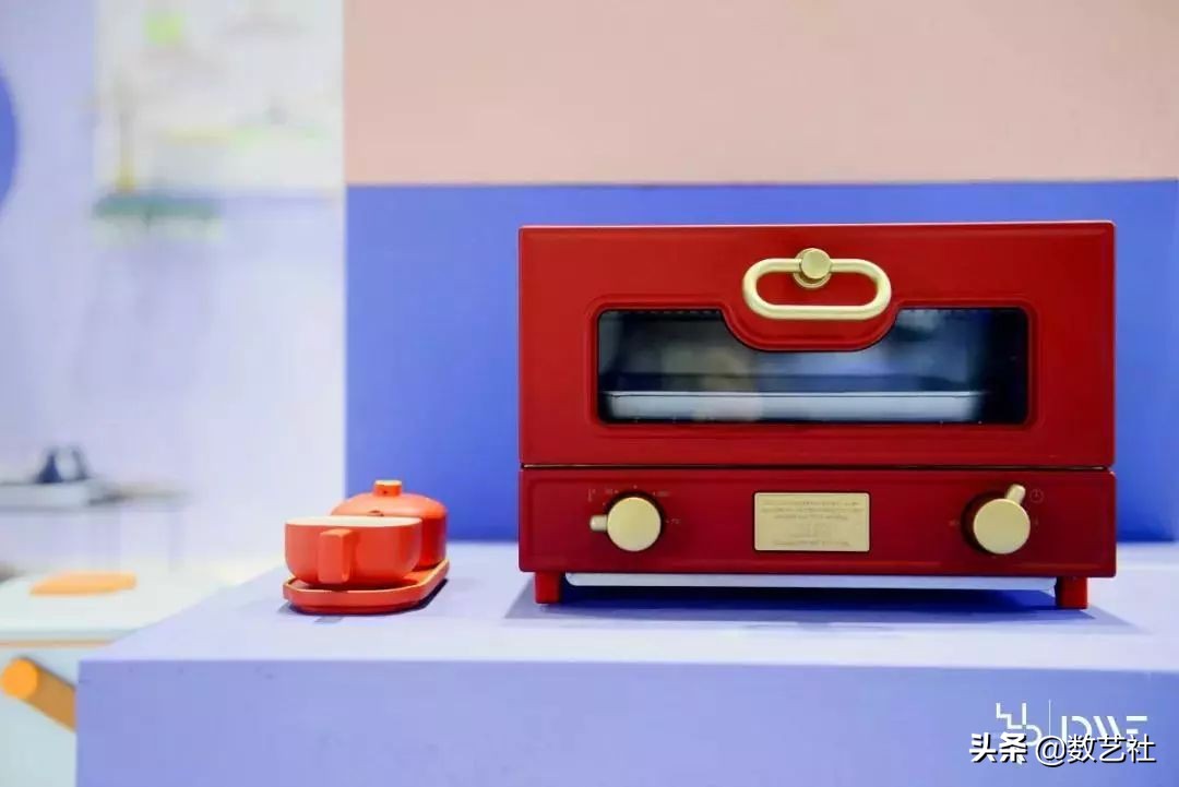 设计现代化智能新款动车,最具设计感的动车