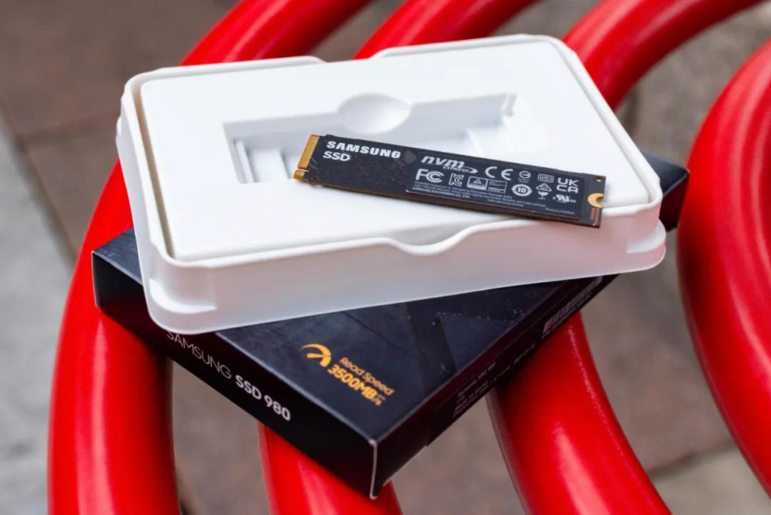 三星ssd值得入手吗,三星ssd值不值得入手