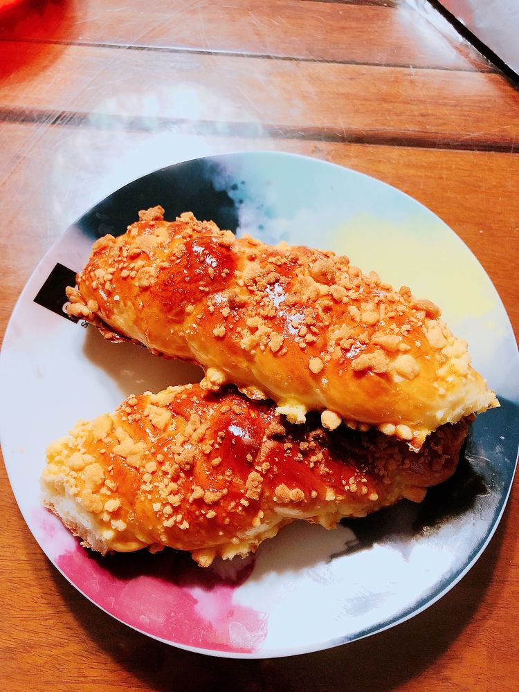 我陪女儿做烘焙年入20万女儿上了报我也成网红