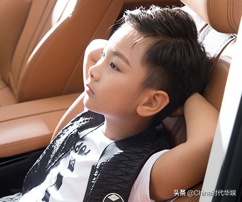 时代华娱星耀时代播报小主播——林琳期