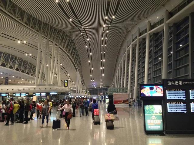 信用卡机场贵宾权益哪家好,招商信用卡机场贵宾权益怎么用