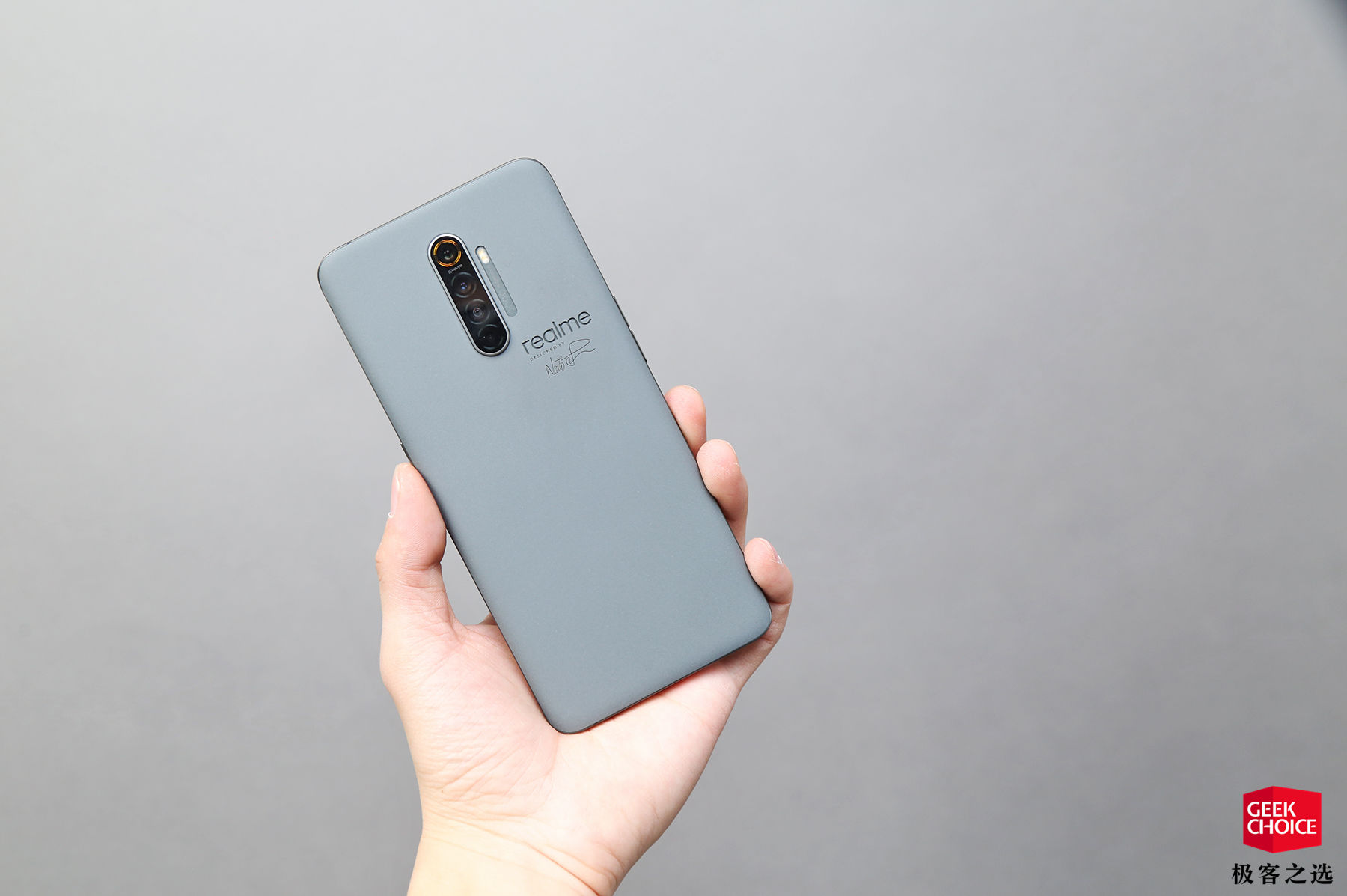 realmex2pro大师版手感,realmex2pro大师版处理器