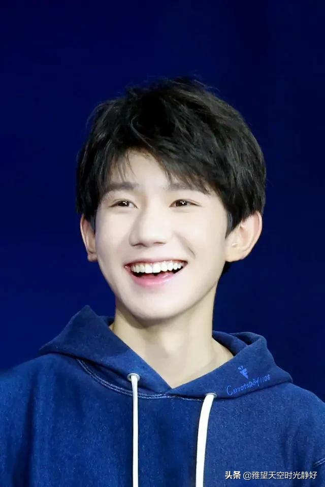 谁的笑容最治愈男明星,有没有治愈系笑容的男明星