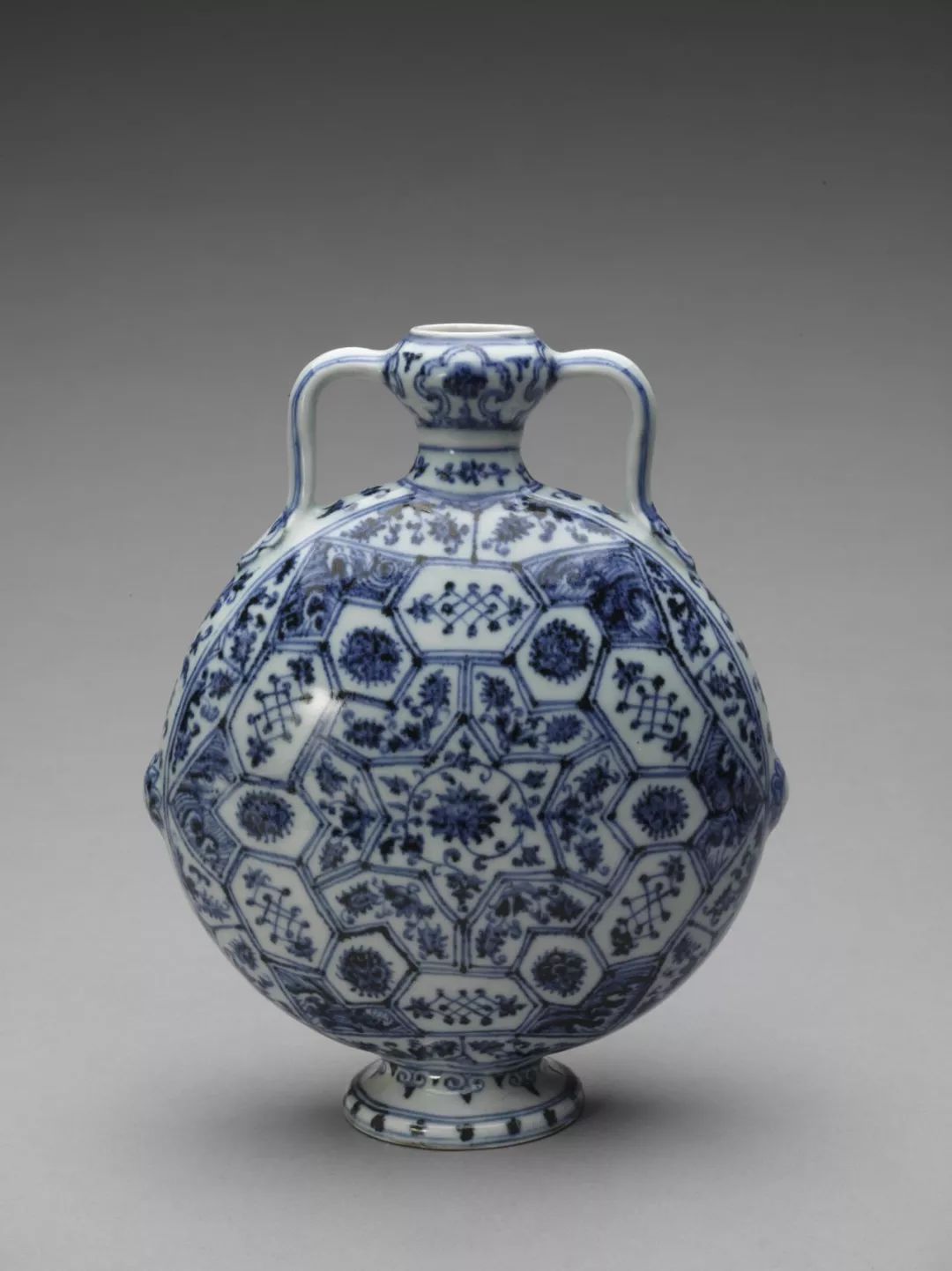 故宫永乐压手杯双狮纹真品,故宫博物院的永乐压手杯