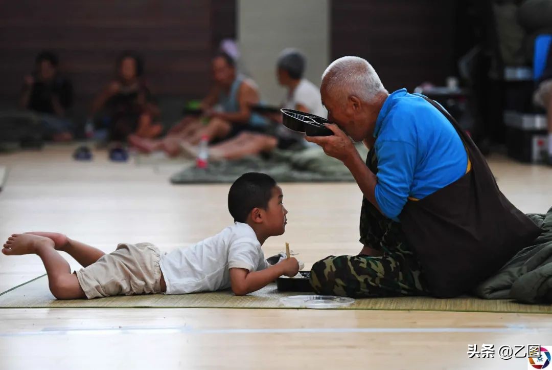 摄影师盘点2020年照片,摄影师们珍藏了50年的图