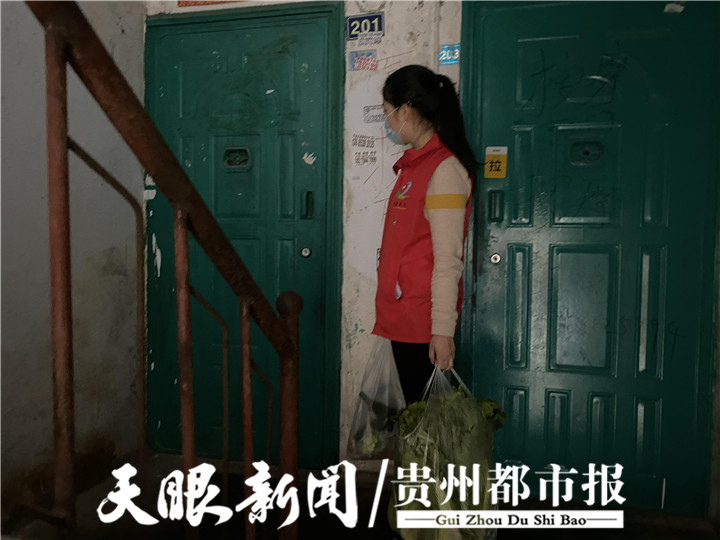 你帮我帮大家帮,帮出邻里真感情!遵义汇川社区“帮帮团”,为民服务受好评