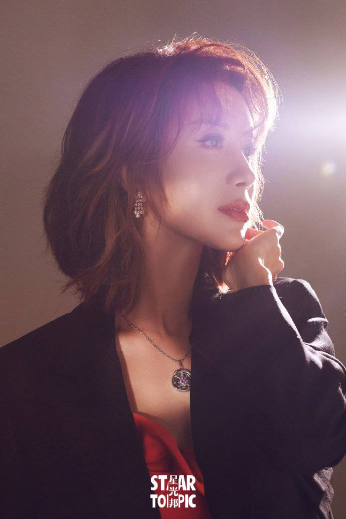 金巧巧试水直播带货，超多福利网友热评地摊价买大牌货