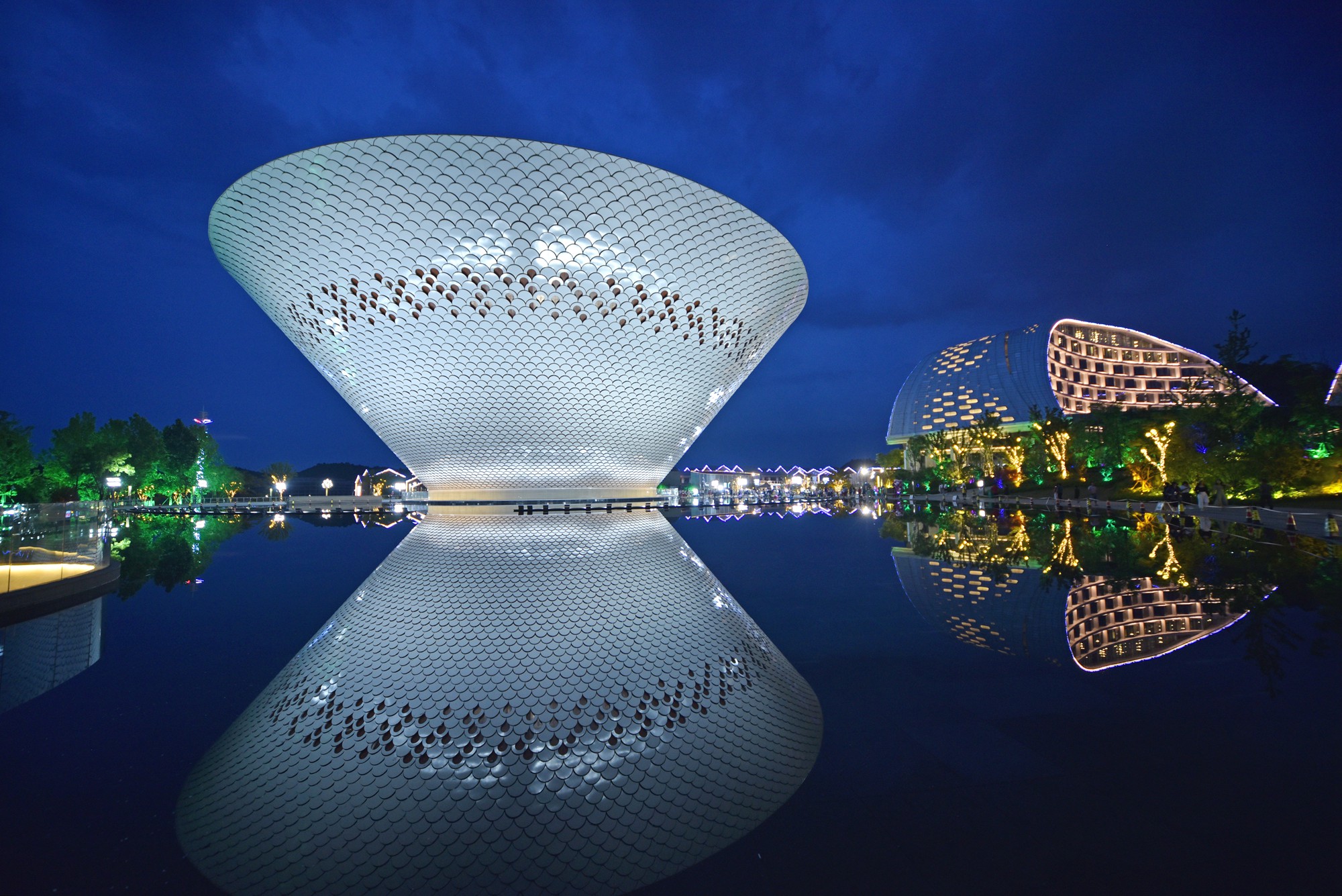 景德镇近代瓷器发展,千年瓷都景德镇有哪些瓷器