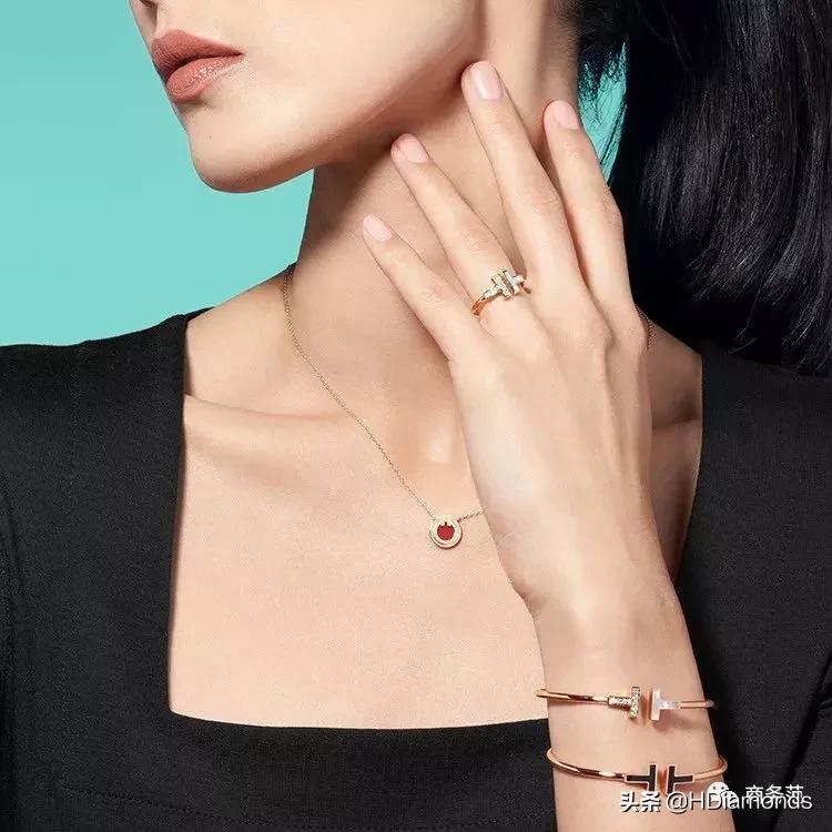 鍥介檯鏃跺皻鐝犲疂鍝佺墝,鍥介檯鐝犲疂涓浗鍝佺墝