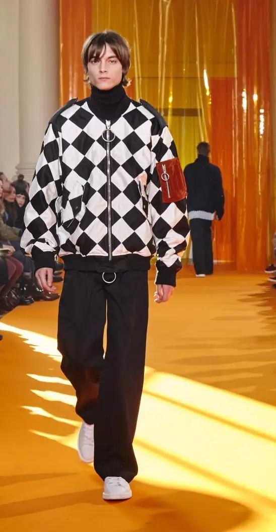 怎么把赛车服穿出时尚感,哪年流行穿赛车服