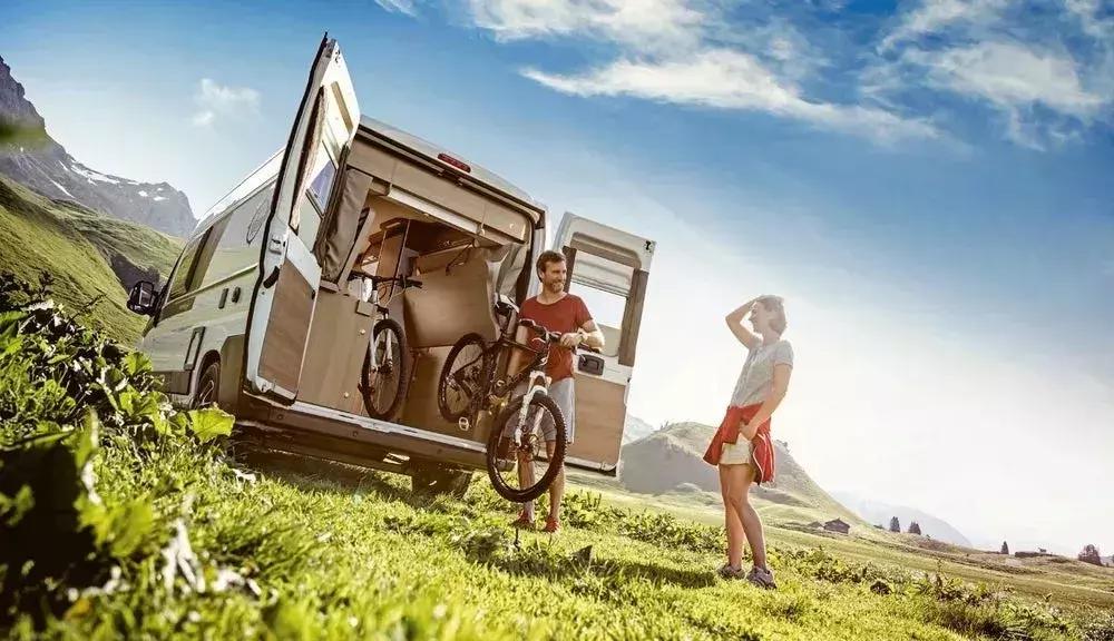 冰点先生冰淇淋房车：实现了远行的梦也装进了理想主义者的烟火气