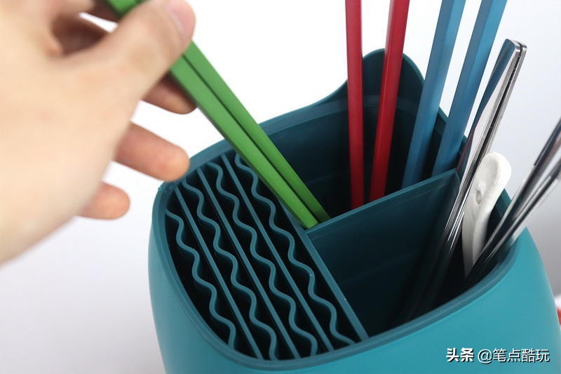 身为刀架筷笼,容不得藏污养菌!臻米K2刀叉筷子消毒机体验