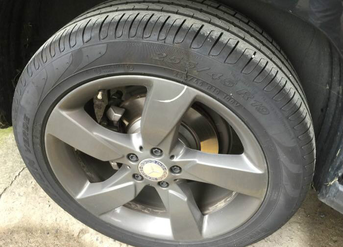 买到了库存3年的轮胎怎么办,买到过期的轮胎商家要怎么赔