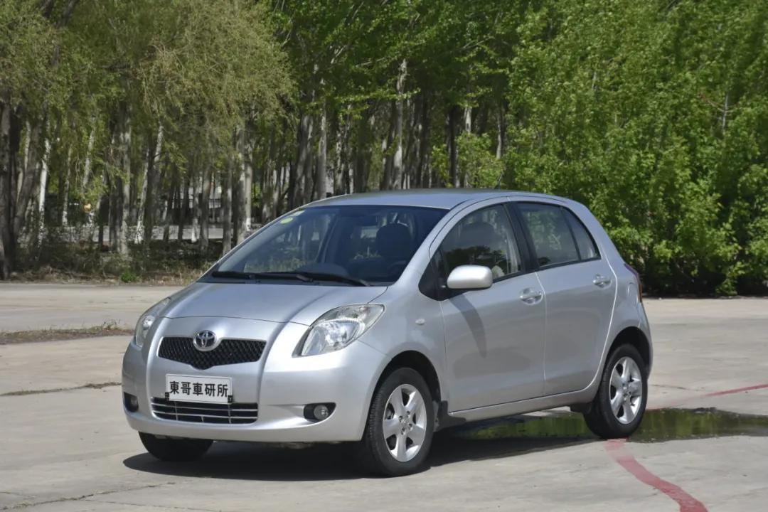 雅力士飞度3万左右,玛驰和雅力士和飞度