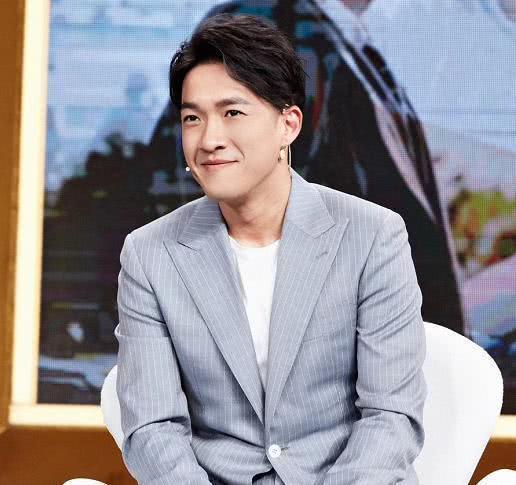 张博宇父亲张丰毅母亲吕丽萍,吕丽萍的爸爸是吕齐吗