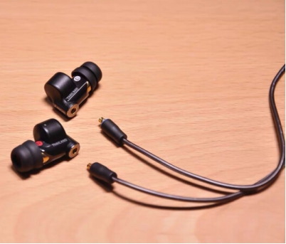 发烧耳机和一般耳机效果差别,发烧耳机和音响哪个好