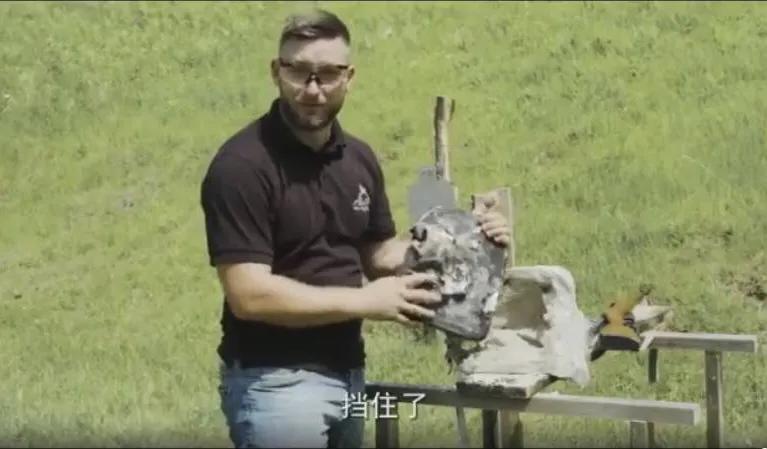 身中数枪不死的视频,身中八枪奇迹生还