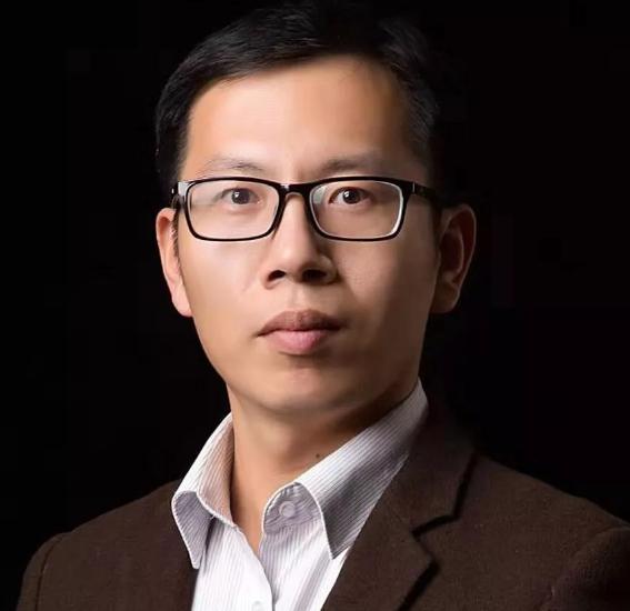 龙洋董卿主持的诗词大会谁更好,董卿龙洋春晚开场白